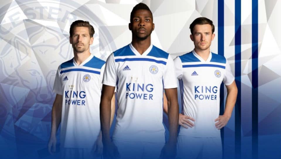 Torcida do Leicester ficou possessa ao achar modelo gen&eacute;rico de sua nova camisa, e &pound;40 mais barata