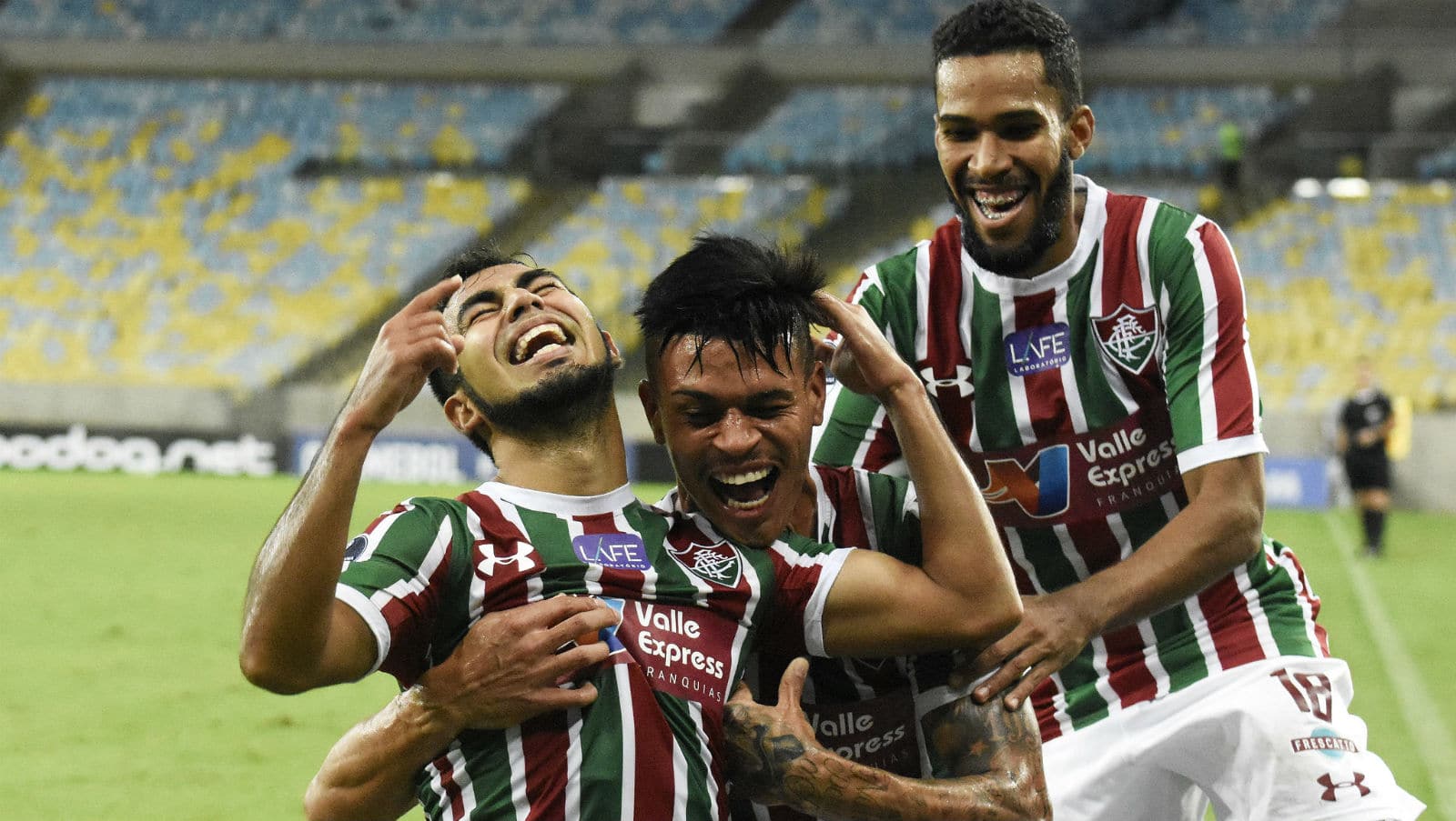 Sornoza e a preciosidade do gol ol&iacute;mpico perfeito no Maracan&atilde;