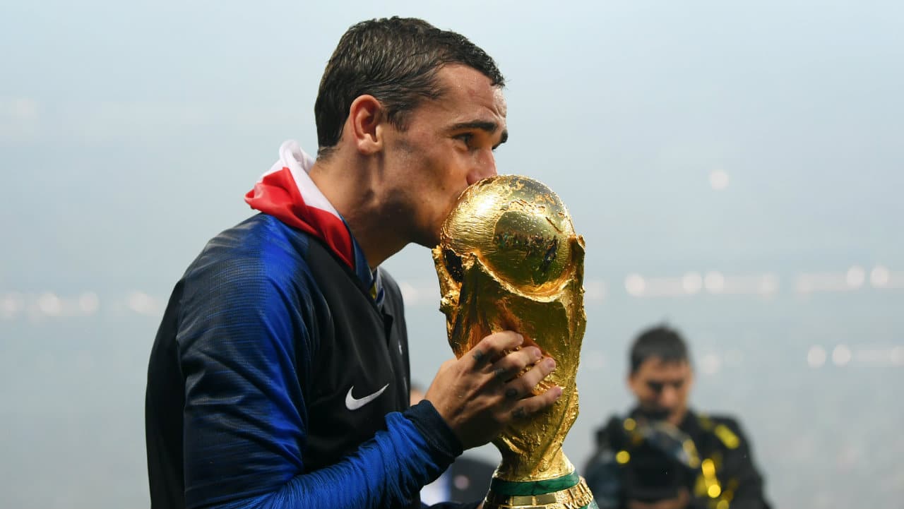 Griezmann sobre Bola de Ouro: &ldquo;Comparando 2016 e agora, eu deveria estar entre os tr&ecirc;s&rdquo;