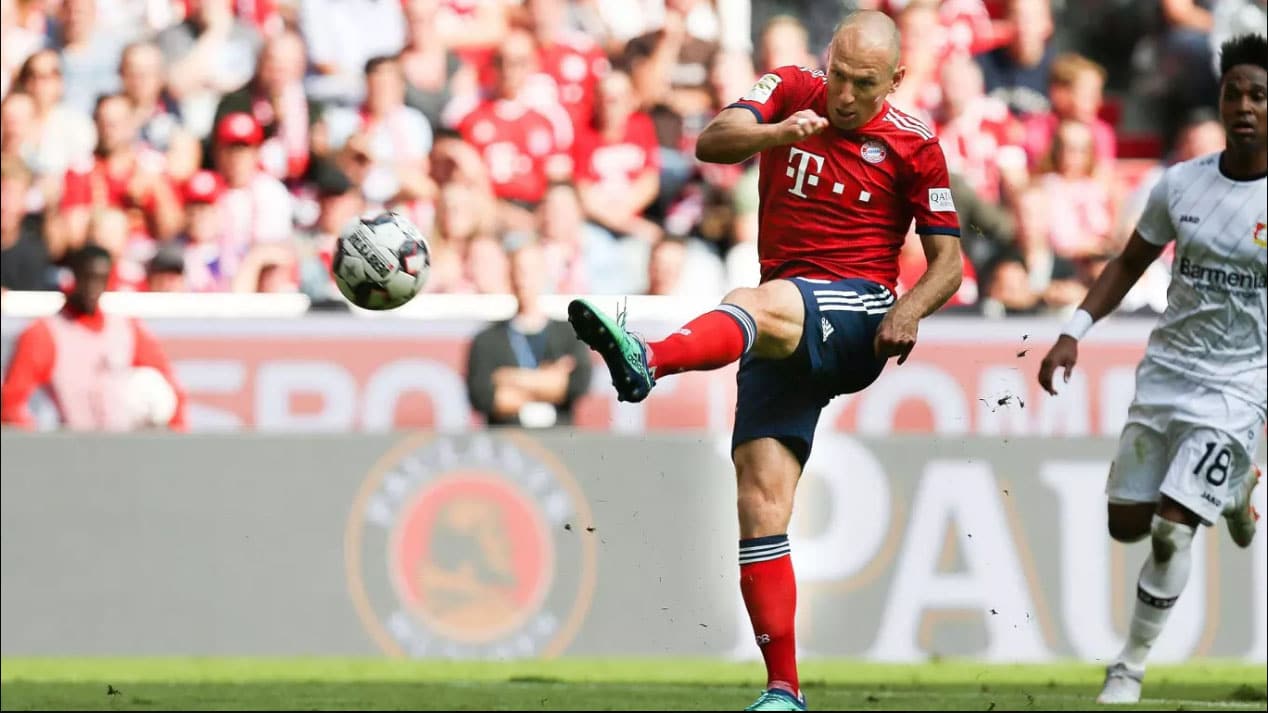 Robben marcou um gola&ccedil;o, daqueles que parecem f&aacute;ceis, na vit&oacute;ria do Bayern sobre o Leverkusen
