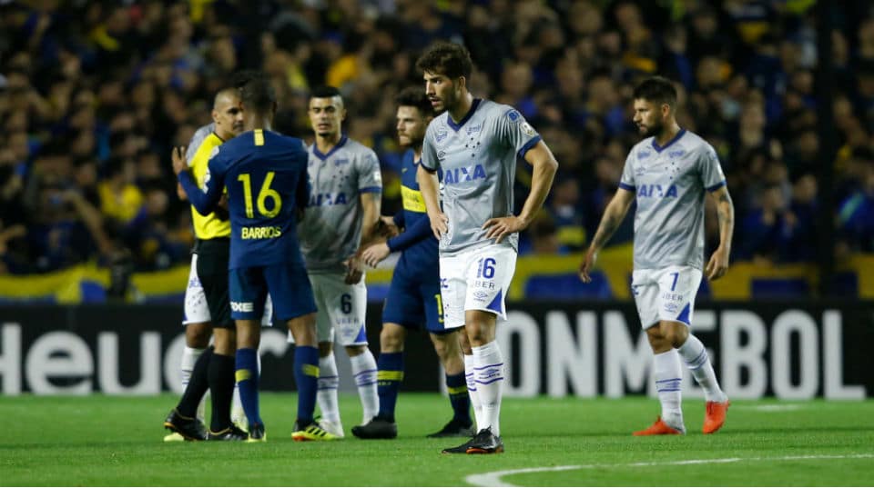 O pior do futebol &eacute; quando 90 minutos de jogo acabam subjugados por ares de farsa