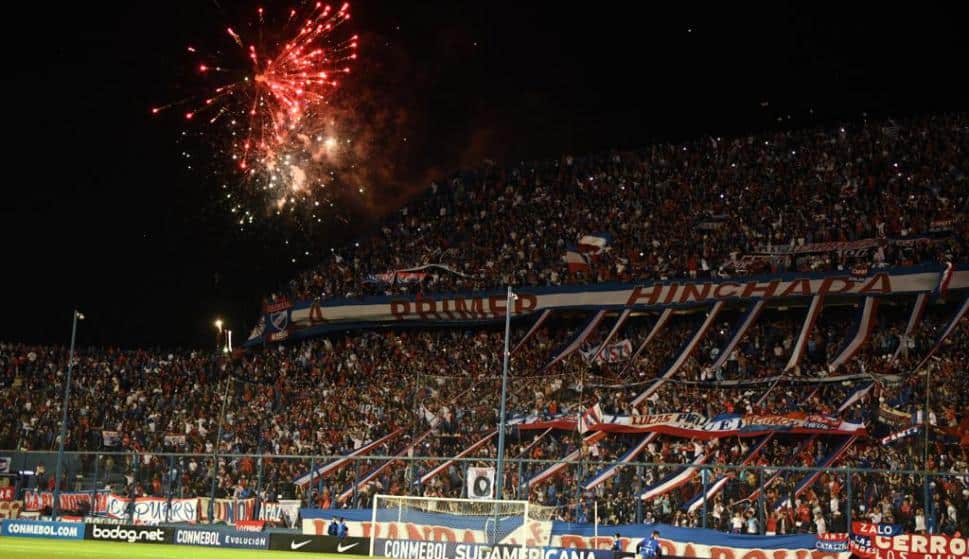 O Nacional viveu uma grande festa: Inaugurou a amplia&ccedil;&atilde;o de seu est&aacute;dio e avan&ccedil;ou na Sul-Americana
