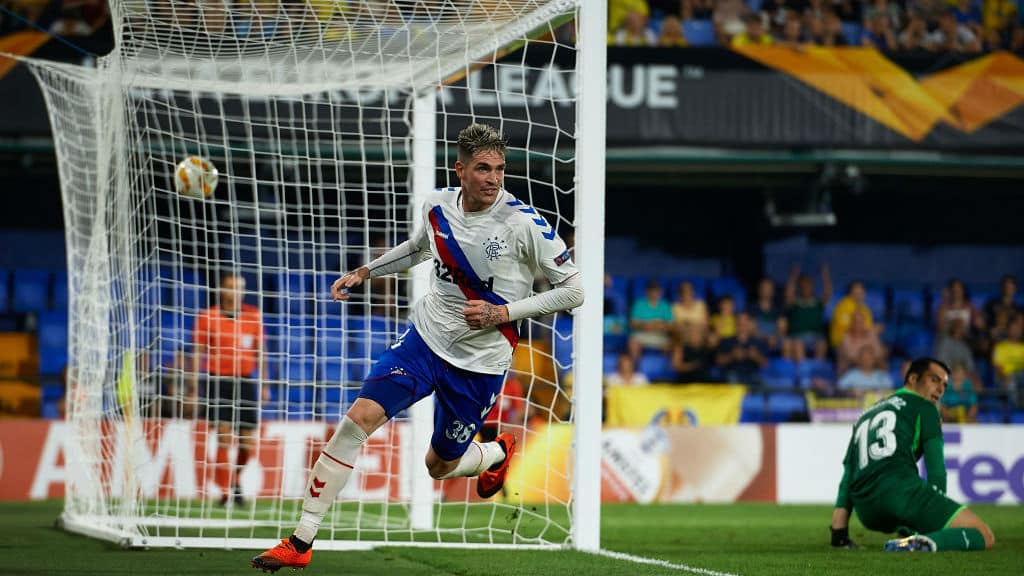 Rangers fica duas vezes atr&aacute;s do placar, mas consegue empatar com o Villarreal