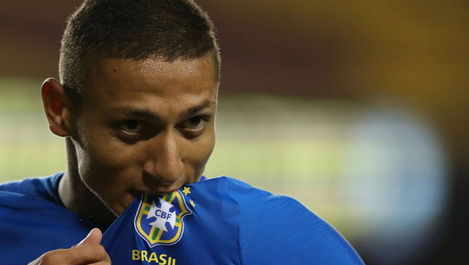 &ldquo;Guerreiros n&atilde;o desistem&rdquo;: Richarlison relembrou epis&oacute;dios que moldaram seu car&aacute;ter numa bel&iacute;ssima carta ao The Players&rsquo; Tribune