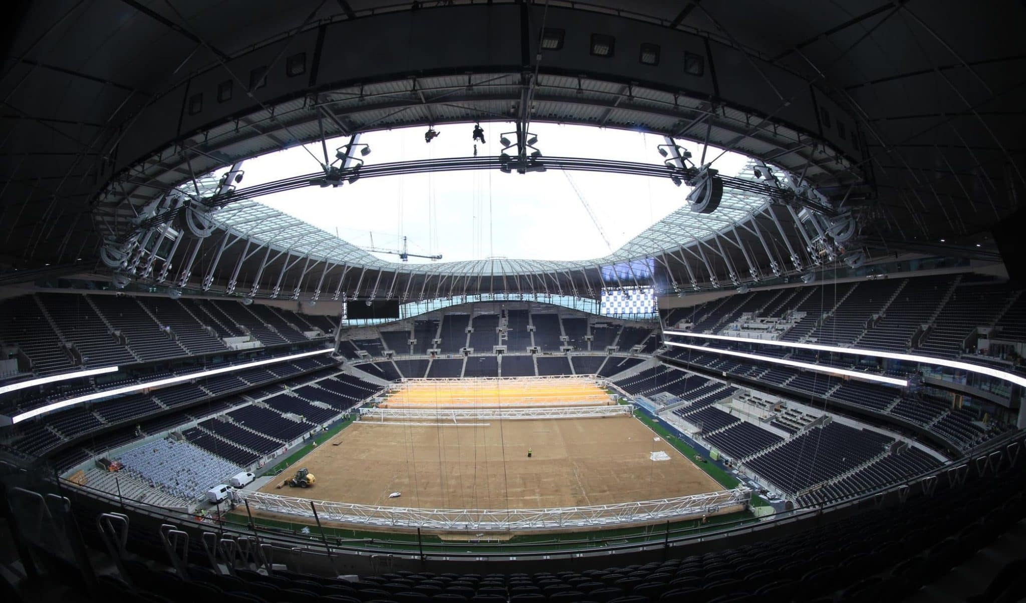 Pochettino brinca: &ldquo;Se precisar, eu ajudo a terminar as obras do est&aacute;dio do Tottenham&rdquo;