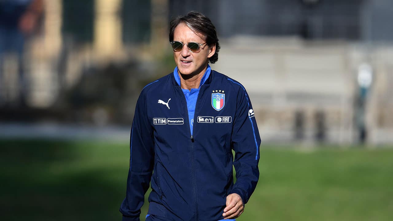 Para Mancini, adiamento da Eurocopa pode ser &ldquo;uma leve vantagem&rdquo; para a It&aacute;lia