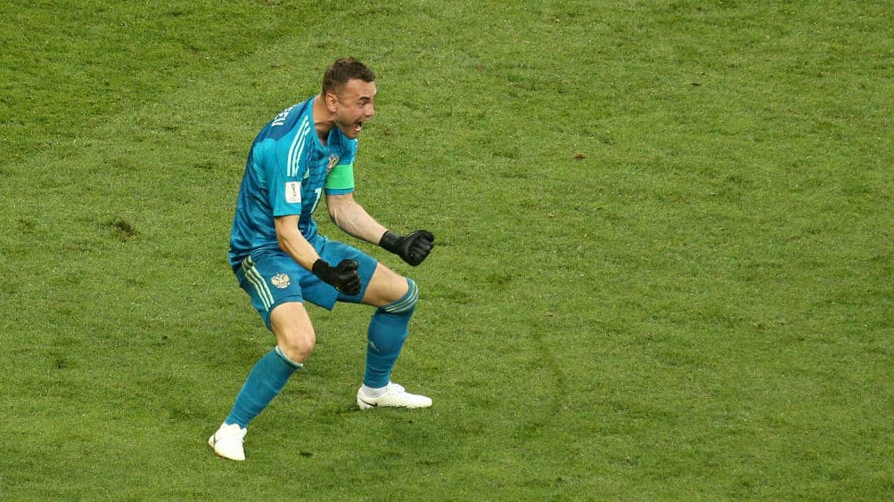 Ap&oacute;s o &aacute;pice, o fim: Akinfeev aposenta-se da sele&ccedil;&atilde;o russa