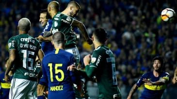 Benedetto tira o jogo da calmaria e, com dois gols relâmpago, abre vantagem para o Boca