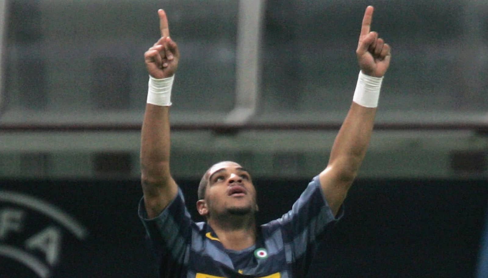 Na &uacute;ltima vez em que quatro italianos venceram na rodada da Champions, Adriano e Shevchenko arrebentaram