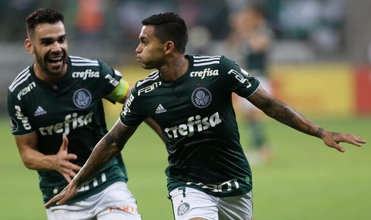 O Palmeiras passeou em seu reencontro com o Colo-Colo e Dudu mostrou o seu melhor