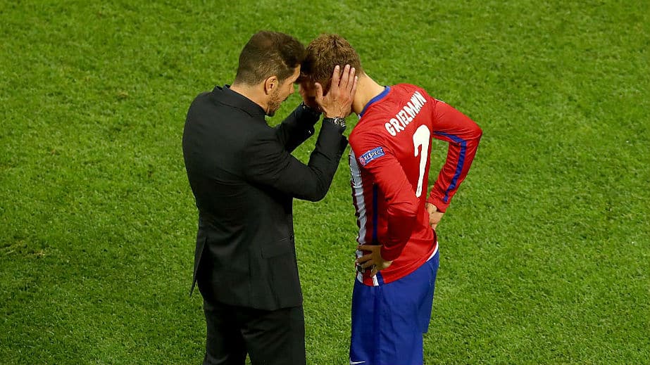 Griezmann mandou mensagem a Simeone ap&oacute;s ser campe&atilde;o do mundo: &ldquo;Se consegui, foi gra&ccedil;as a voc&ecirc;&rdquo;