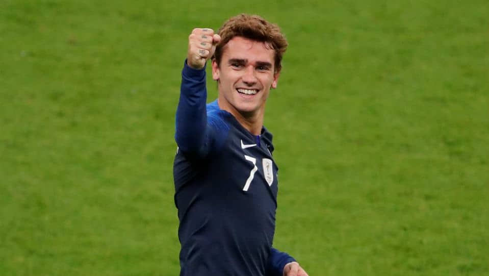 A Alemanha at&eacute; buscou se reerguer, mas a virada da Fran&ccedil;a complica ainda mais Joachim L&ouml;w