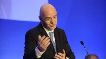 Fifa dobra prêmio da Copa feminina, mas também aumenta a diferença para a masculina