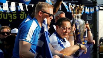 Kasper Schmeichel ofereceu uma emocionante carta de adeus ao presidente do Leicester