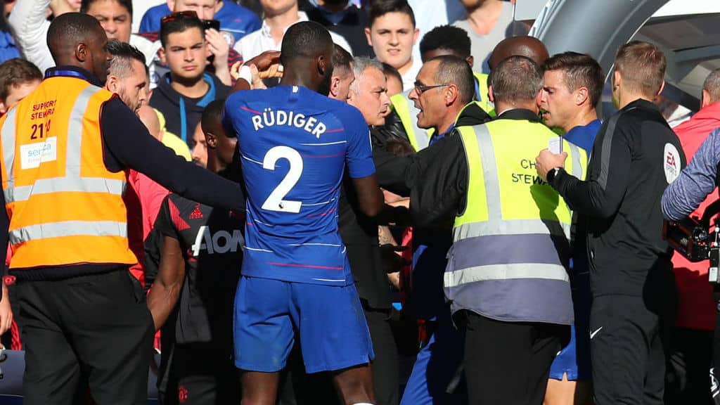 Mourinho pede que Chelsea n&atilde;o demita assistente com quem discutiu: &ldquo;Ele se desculpou&rdquo;