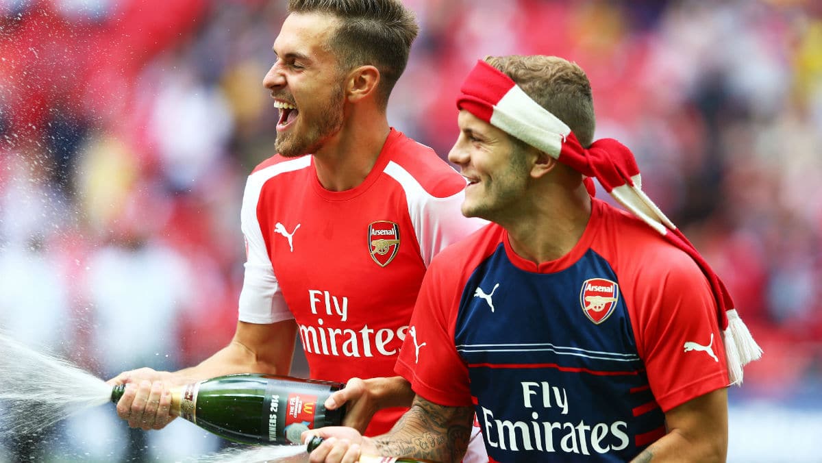 Wilshere diz que Arsenal tem que tentar manter Ramsey: &ldquo;Para mim, &eacute; um futuro capit&atilde;o&rdquo;