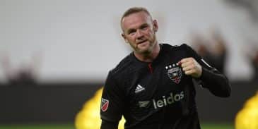 Rooney negou primeira classe e outras regalias no DC United para se integrar melhor ao elenco