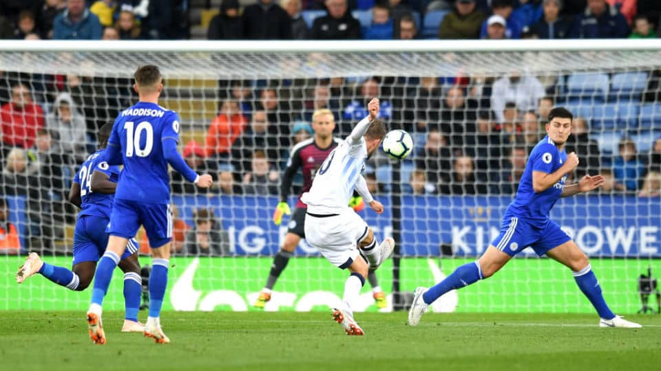 Sigurdsson matou a coruja num chute exuberante, para garantir a vit&oacute;ria do Everton em Leicester