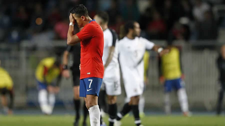 Que fase! Alexis S&aacute;nchez perde p&ecirc;nalti e Chile &eacute; derrotado em casa pela Costa Rica