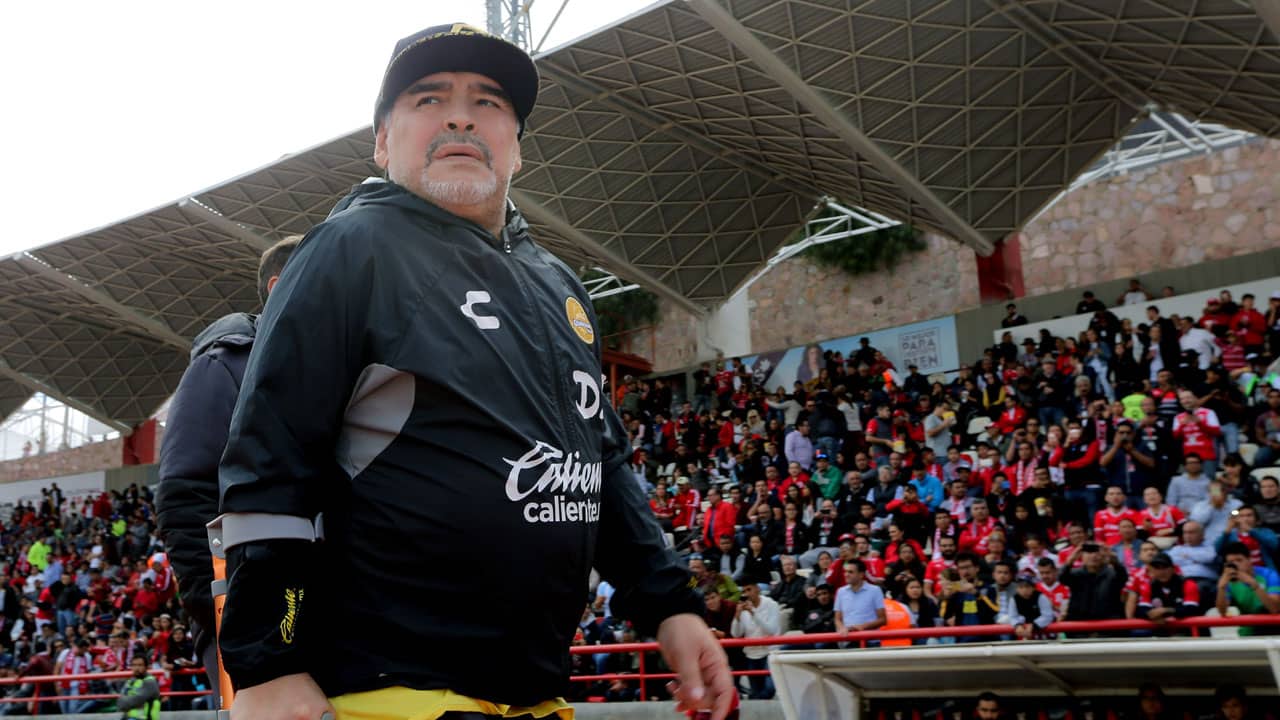 Maradona elogia River, mas diz: &ldquo;Que ningu&eacute;m desconfie porque o Boca &eacute; coisa s&eacute;ria nessas partidas&rdquo;