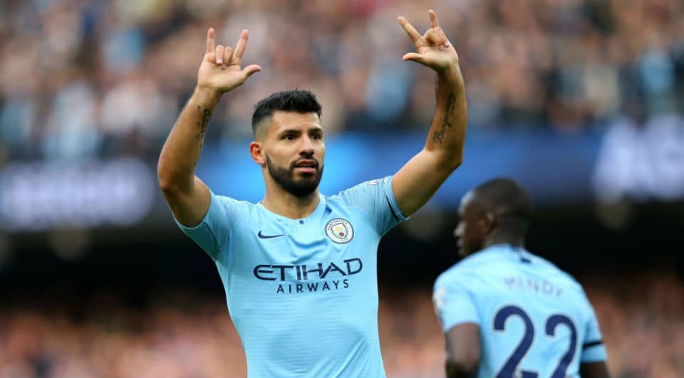 Vinte minutos bastaram para o City detonar o Southampton, em show de Ag&uuml;ero e Sterling