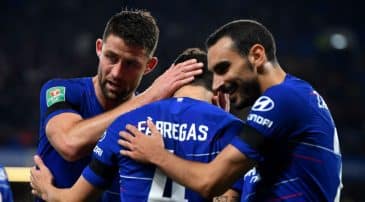 Fàbregas exibiu toda a sua maestria ao reger o passeio do Chelsea contra o PAOK
