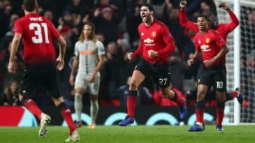 Fellaini, nos acréscimos, classifica o United, para a desforra de Mourinho