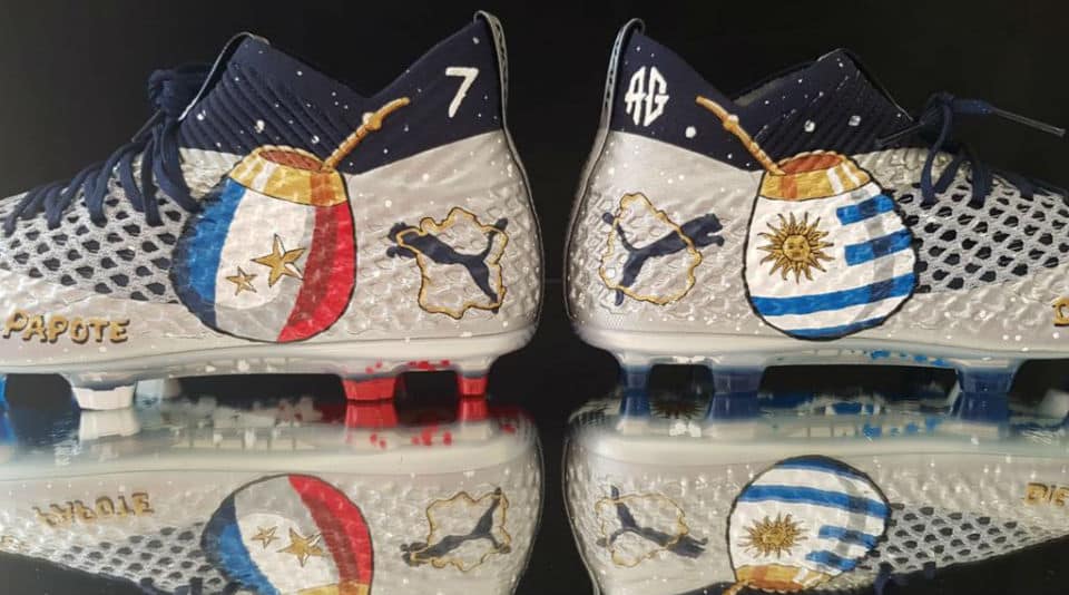 Griezmann mostrar&aacute; seu apre&ccedil;o pelo Uruguai com chuteiras especiais no amistoso desta ter&ccedil;a