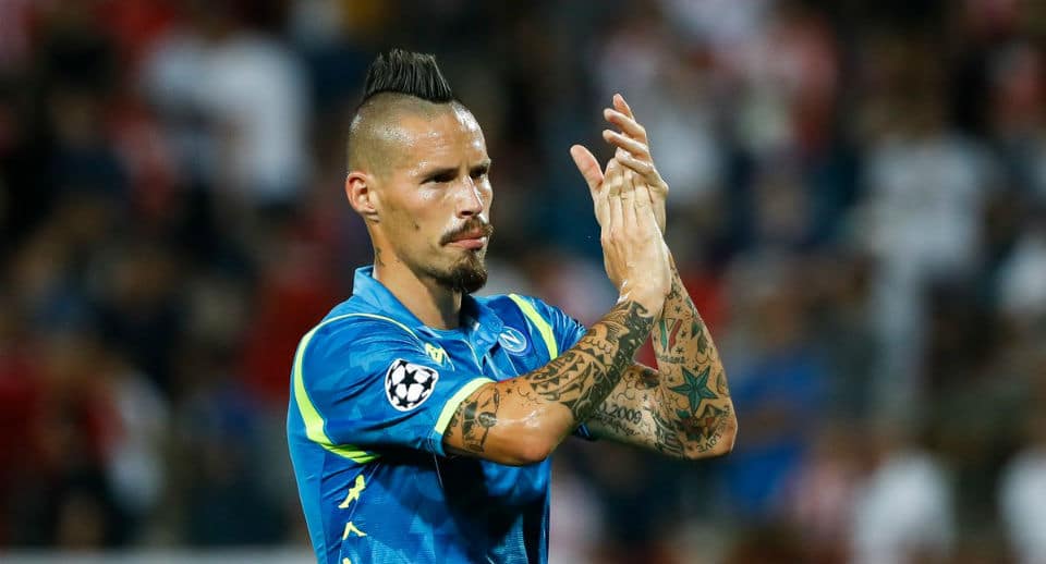 Hamsik eleva o seu status como lenda no San Paolo: Aquele que mais jogos disputou pelo Napoli