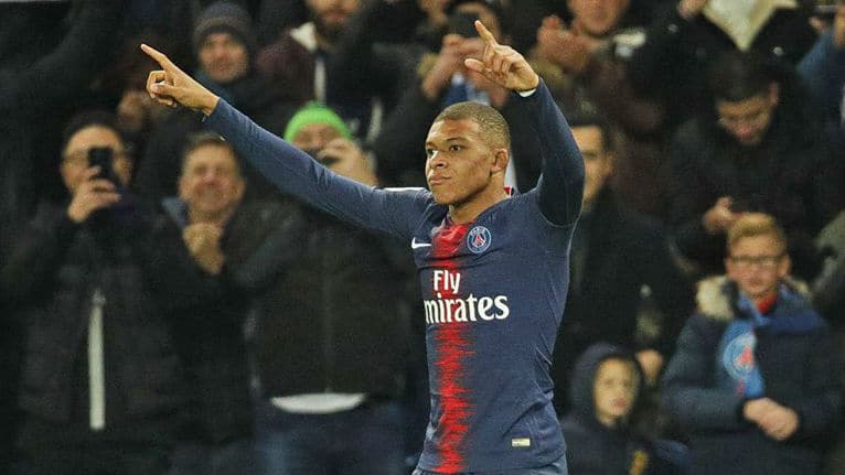 Enquanto a batata assa nos bastidores, Mbapp&eacute; continua aliviando o PSG em campo: mais um belo gol