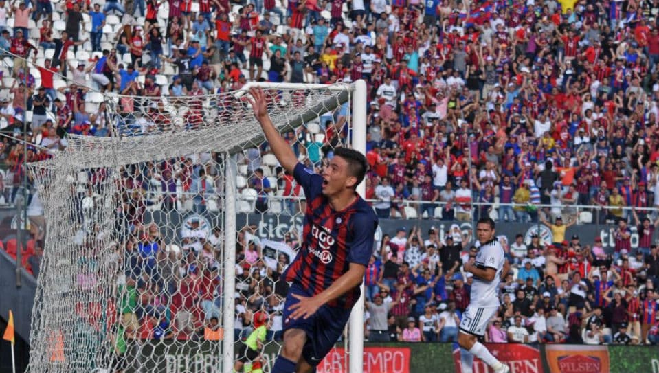 Ovelar, de 14 anos, marcou gol no Cerro x Olimpia &ndash; e essa n&atilde;o foi a &uacute;nica maluquice no cl&aacute;ssico