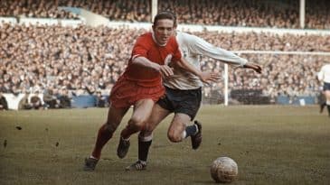 Peter Thompson, bicampeão inglês pelo Liverpool de Shankly, morre aos 76 anos