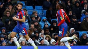 Chute sensacional de Townsend ajuda Crystal Palace a quebrar invencibilidade do Manchester City em casa