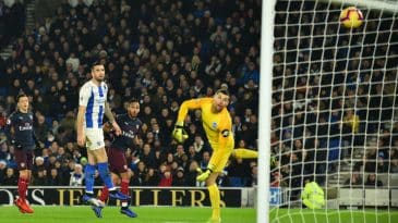 A pintura de Auba pouco adiantou a um Arsenal sem atitude, que só empatou com o Brighton