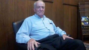 John Robert Mills foi um exemplo da paixão e da dedicação à história do futebol