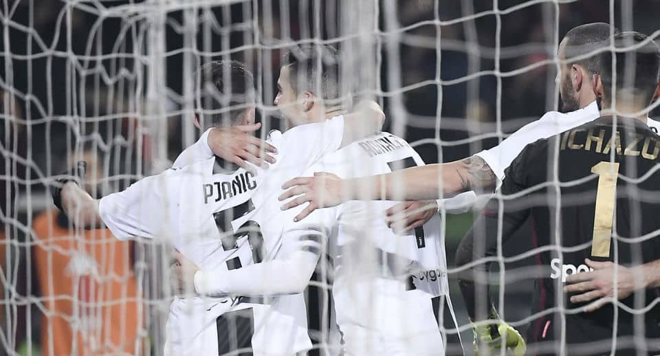 J&aacute; artilheiro da Serie A, Cristiano Ronaldo assegurou o triunfo da Juve no d&eacute;rbi contra o Torino