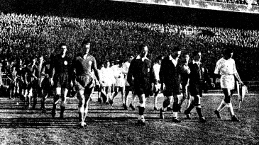 Em pleno Natal de 1955, o Bernabéu recebeu 105 mil para um jogo histórico da Champions
