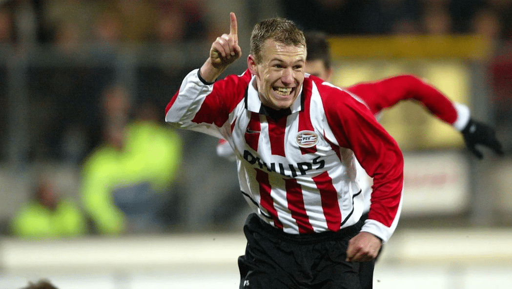 O PSV confirma que j&aacute; entrou em contato com Robben para negociar seu retorno