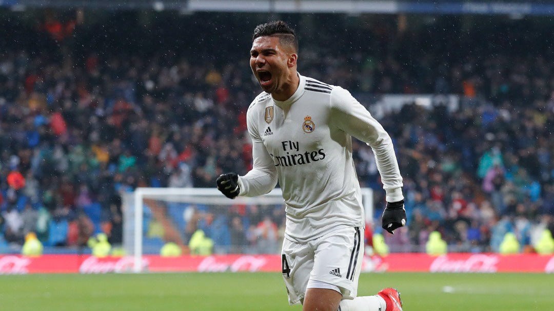 Real Madrid se esfor&ccedil;ou muito e foi recompensado com gola&ccedil;o de Casemiro para vencer Sevilla
