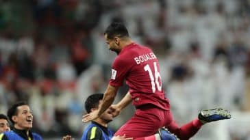Catar atropela anfitriões Emirados Árabes com uma goleada para chegar à inédita final da Copa da Ásia