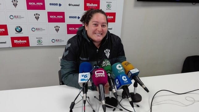 Milagros Mart&iacute;nez Dominguez ser&aacute; a primeira treinadora de um time masculino no Jap&atilde;o, no Suzuka Unlimited