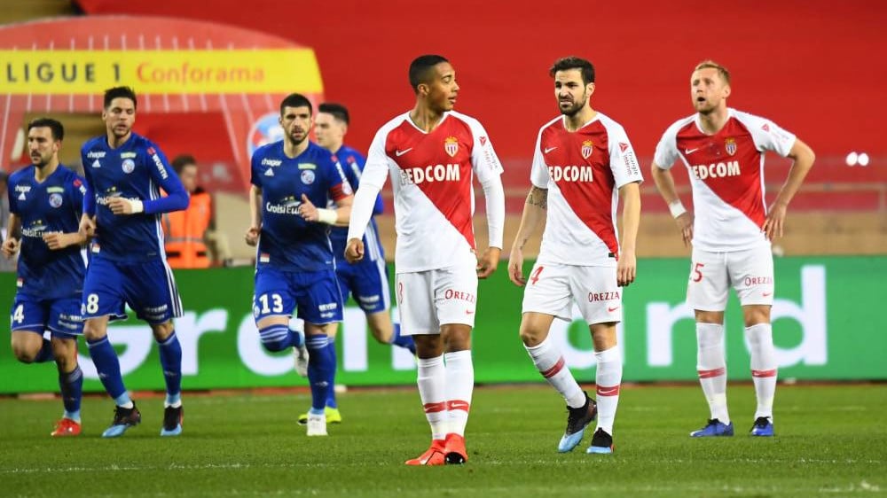 Henry em apuros: Monaco toma 5 a 1 em casa do Estrasburgo e segue afundado na zona de rebaixamento