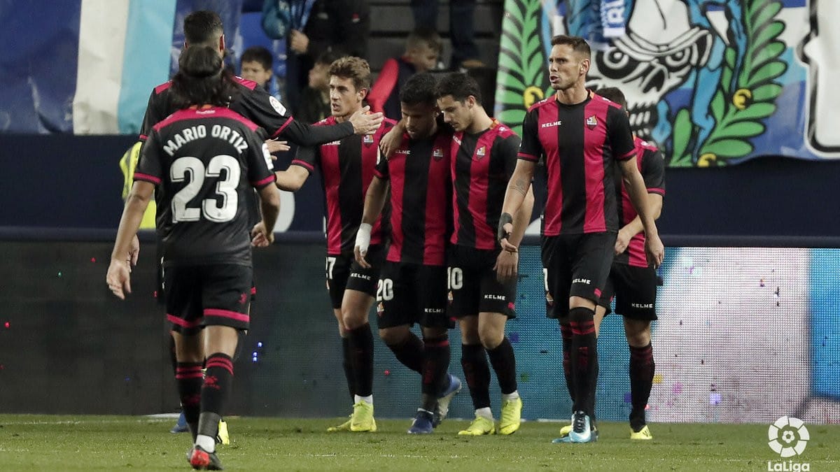 Com sal&aacute;rios atrasados e 12 jogadores relacionados, Reus consegue vit&oacute;ria na 2&ordf; divis&atilde;o da Espanha