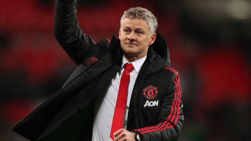 Para Solskjaer, Manchester United precisa mirar títulos, não apenas ficar entre os quatro primeiros