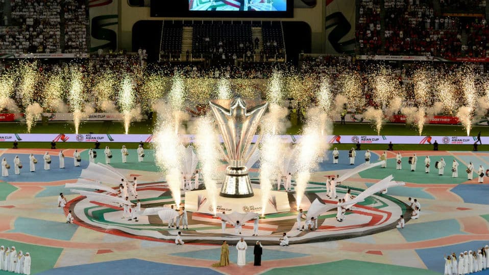 Bahrein quase aprontou na abertura da Copa da &Aacute;sia, mas Emirados &Aacute;rabes empataram com um p&ecirc;nalti discut&iacute;vel