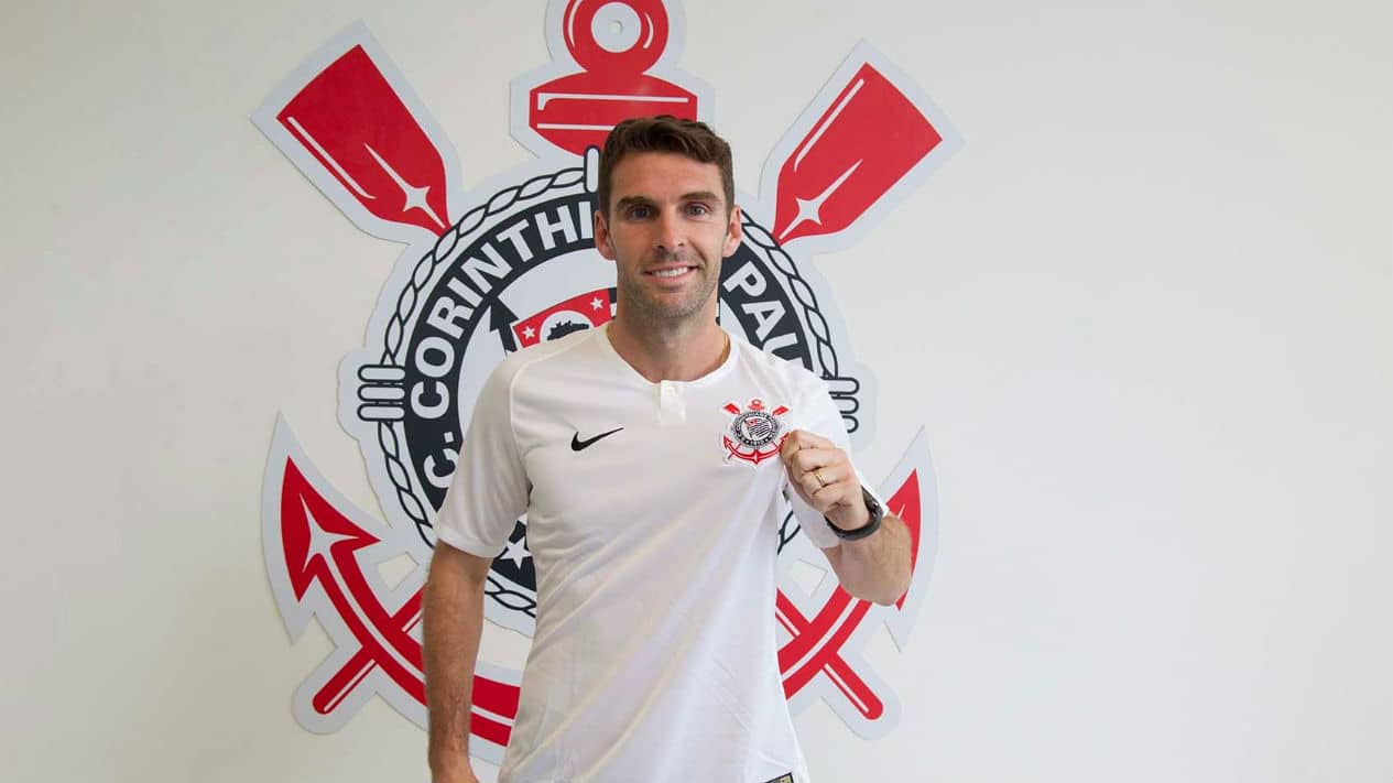 Corinthians espera ter encerrado busca por centroavante com Mauro Boselli