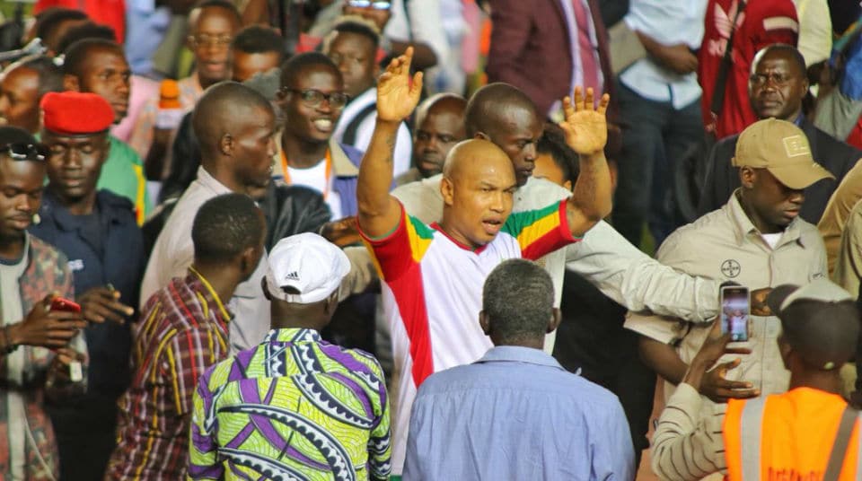 A &Aacute;frica viveu uma noite especial, com o amistoso entre lendas do continente e Senegal de 2002