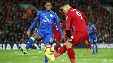 Liverpool aumenta vantagem, mas deixa o gosto de chance perdida ao empatar com o Leicester