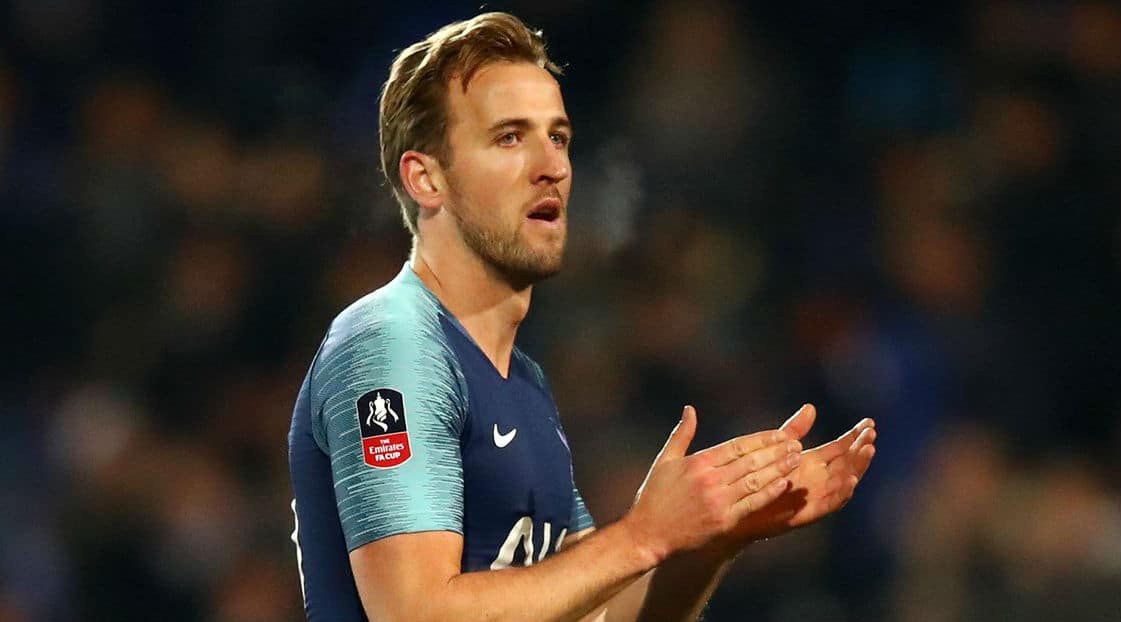 Pochettino: &ldquo;Kane entrou no fim para que os torcedores do Tranmere vissem o &iacute;dolo da sele&ccedil;&atilde;o&rdquo;