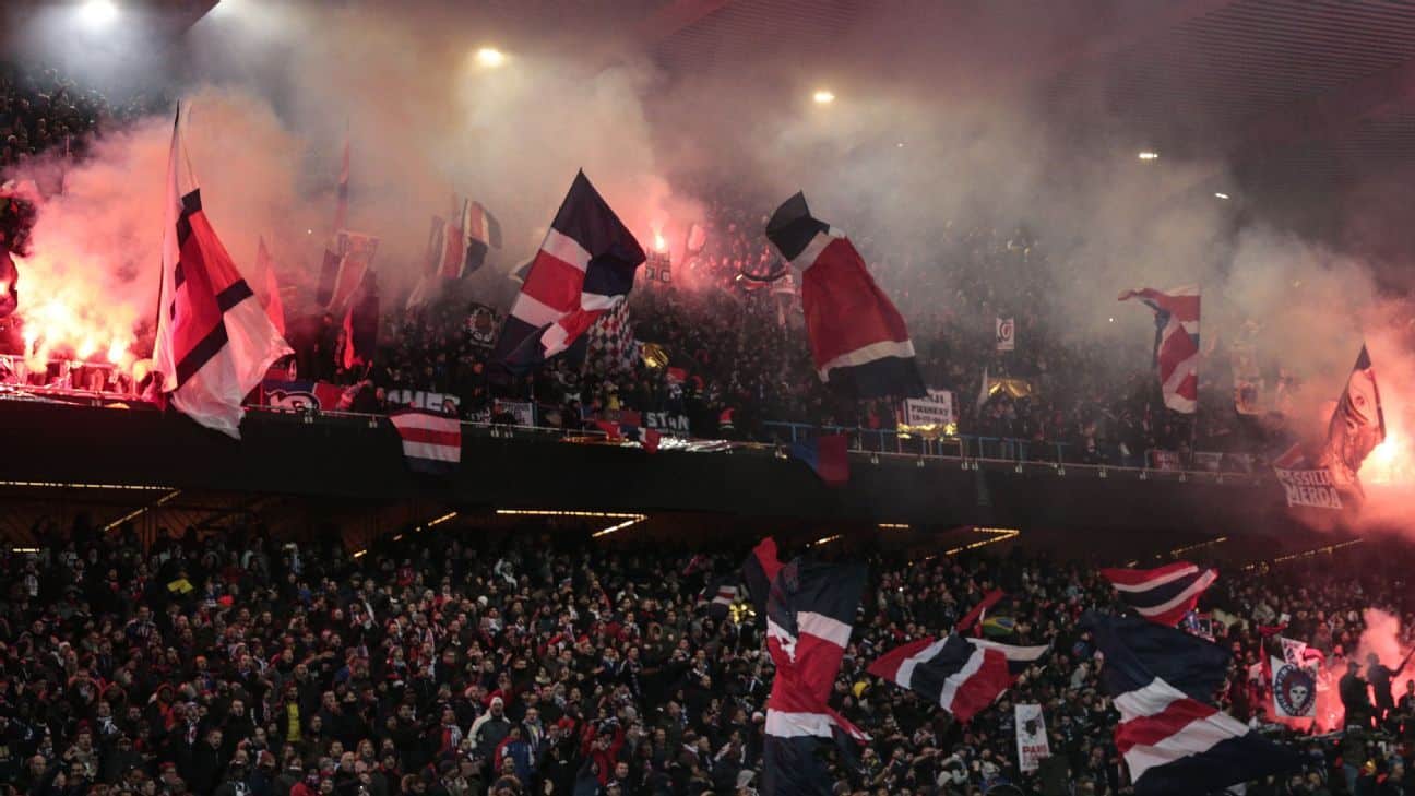 Grande gesto: A torcida do PSG cantou o nome de Emiliano Sala no Parc des Princes